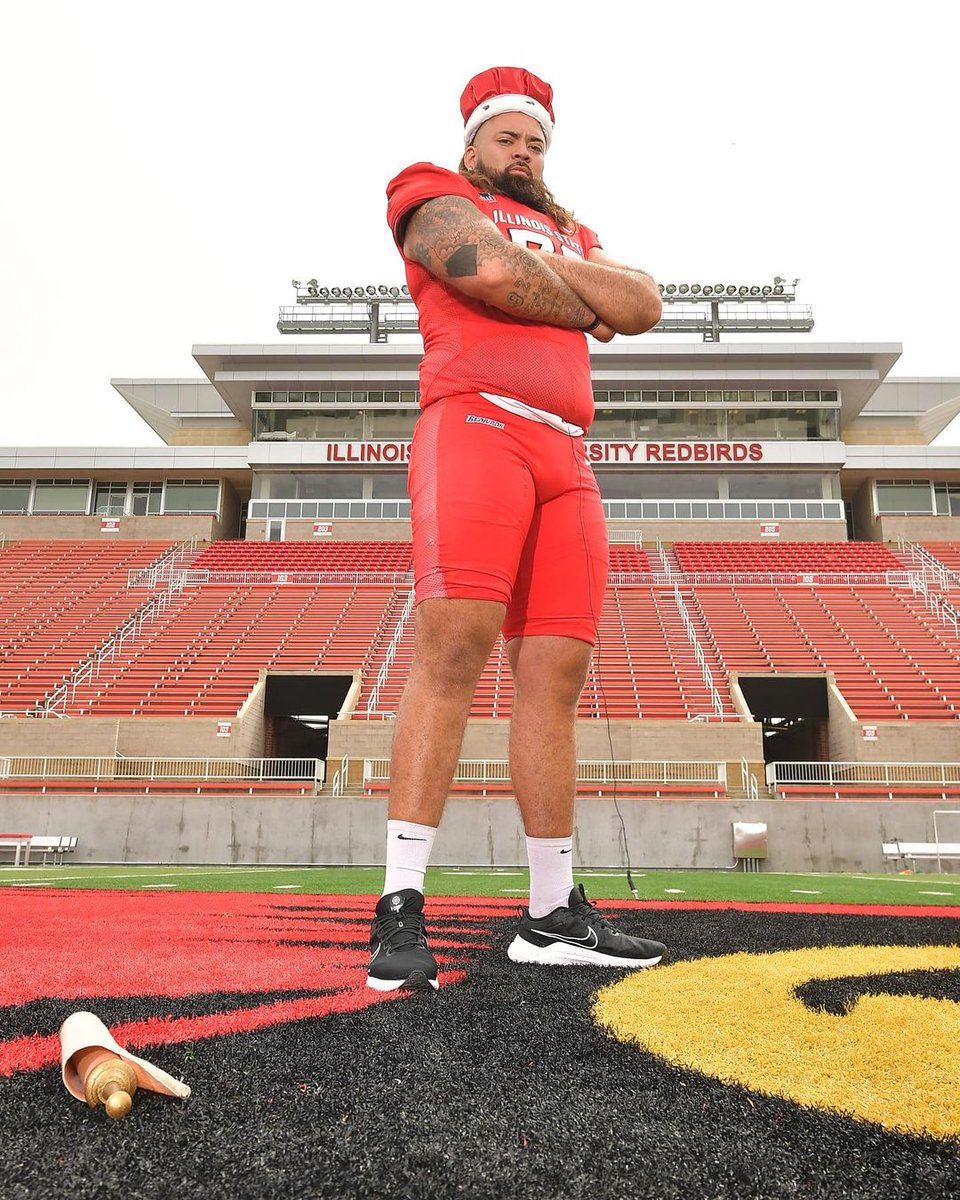 Did somebody say homecoming week? 👑

#FCS x 📸 <a href="/RedbirdFB/">Illinois State Football</a>