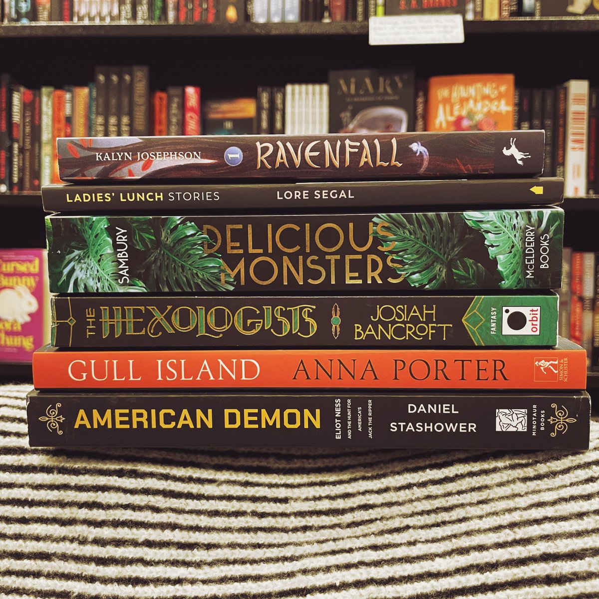 BNBirkdale's tweet photo. Trick or Treat? A stranded island thriller or a delightful collection of short stories? A spin on the haunted house genre or a paranormal Bed & Breakfast adventure? Check out this month’s new picks!
#BNBuzz #BNTheKnow #iloveit #bnbirkdale #BNMagic #BNBookFun #BNMonthlyPicks https://t.co/jHJuNSiKX7