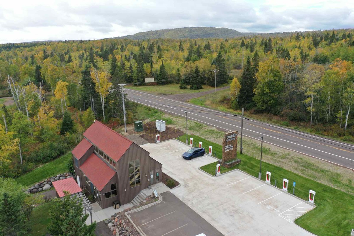 TeslaCharging's tweet image. New Tesla Supercharger: Tofte, MN (8 stalls) 
tesla.com/findus?locatio…