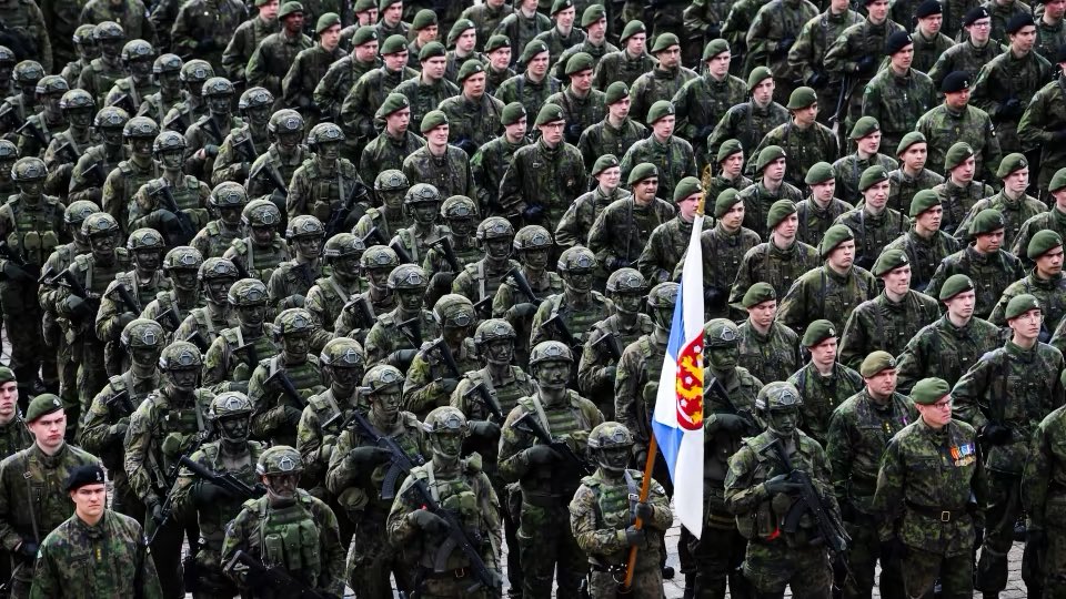 BREAKING:

Finland has approved its 19th military aid package for Ukraine.

This one is worth EUR 95 million. Finland has sent a total of EUR 1.4 billion in military aid for Ukraine.

Winter uniforms and winter equipment are likely to be included in this package

🇫🇮🇺🇦