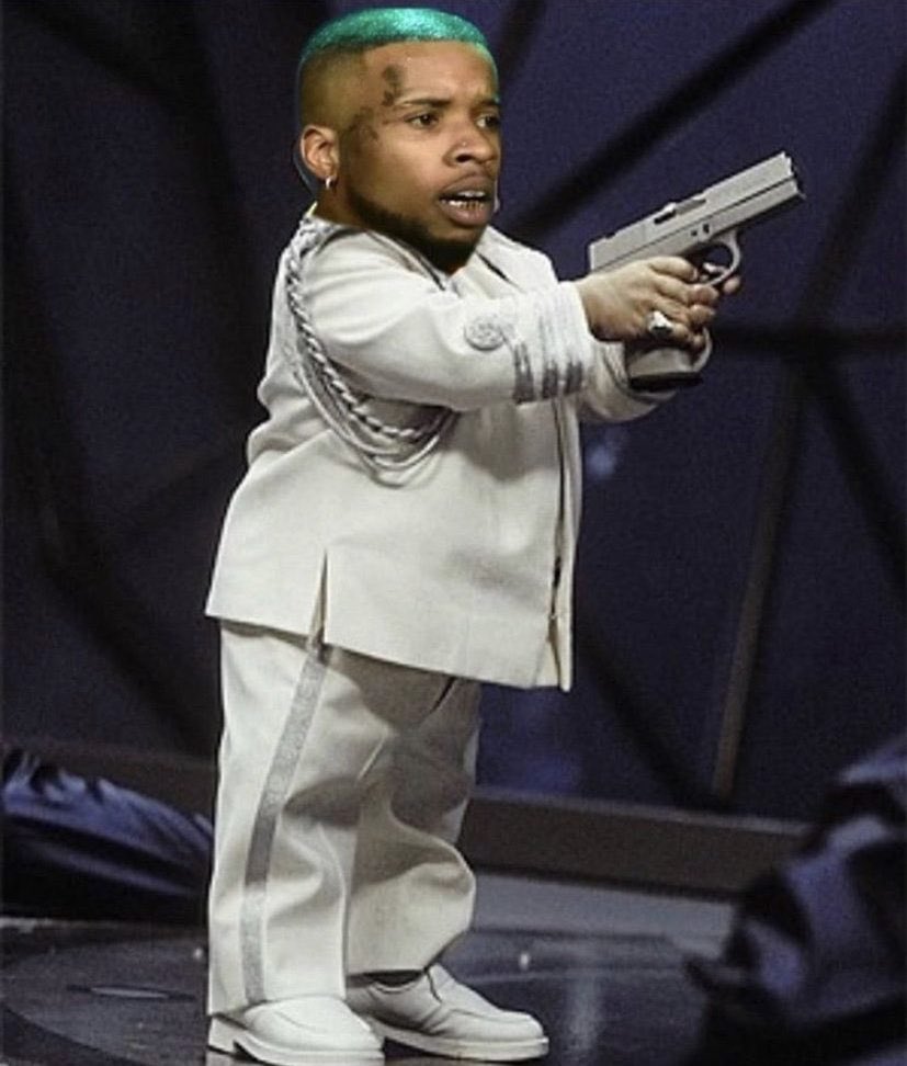 _tontoneric's tweet image. “I aim for your soul, but I am not Tory.”

Maaan it took me a minute to get that @RansomPLS bar from “Scapegoats” 😭🤣🤣 📶🐐💯

#BarsIsBack #HipHop50