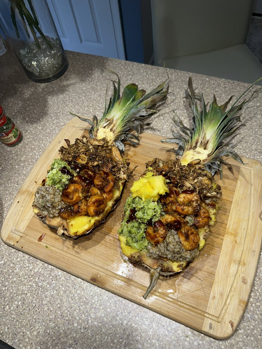 ellisthechef's tweet photo. I'm ellis from Louisville, this is my art 👨🏾‍🍳 https://t.co/qzAiayTvyq