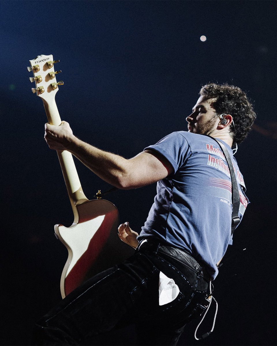 Jonas Brothers tweet media