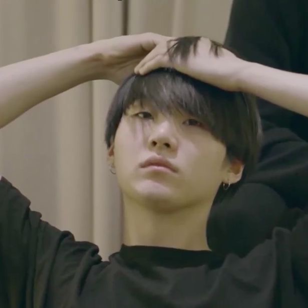 hourIysuga's tweet photo. https://t.co/PBYJtQc9E1
