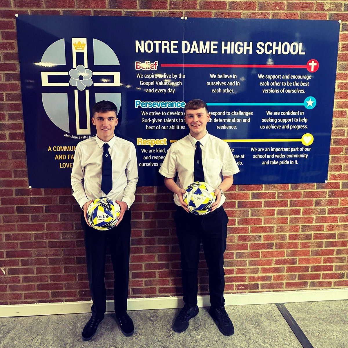 ⚽️💪🏽🤩 Huge congratulations to S5 students Kian Lepick and Ross Docherty for being selected for the Paisley and District U18s Squad! Superb, lads! More good news to come later this week…
#loveandambition #beliefperseverancerespect