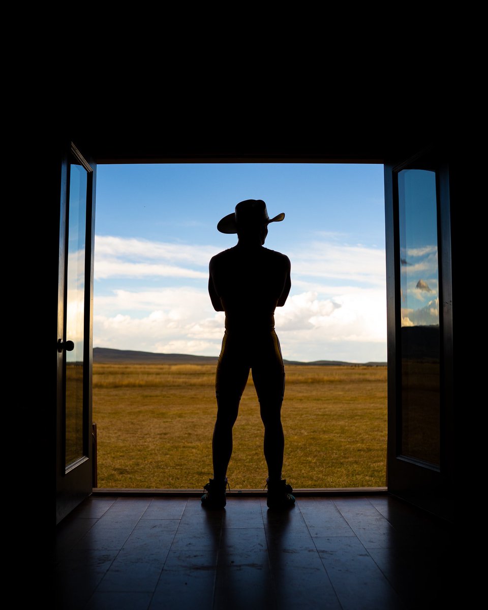 Wyoming Cowboy Wrestling tweet media