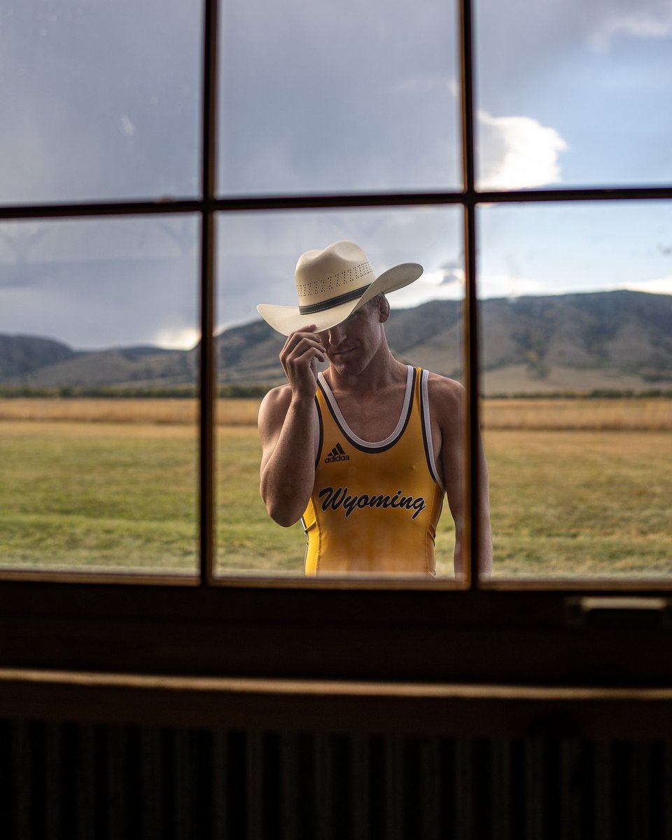 Wyoming Cowboy Wrestling tweet media