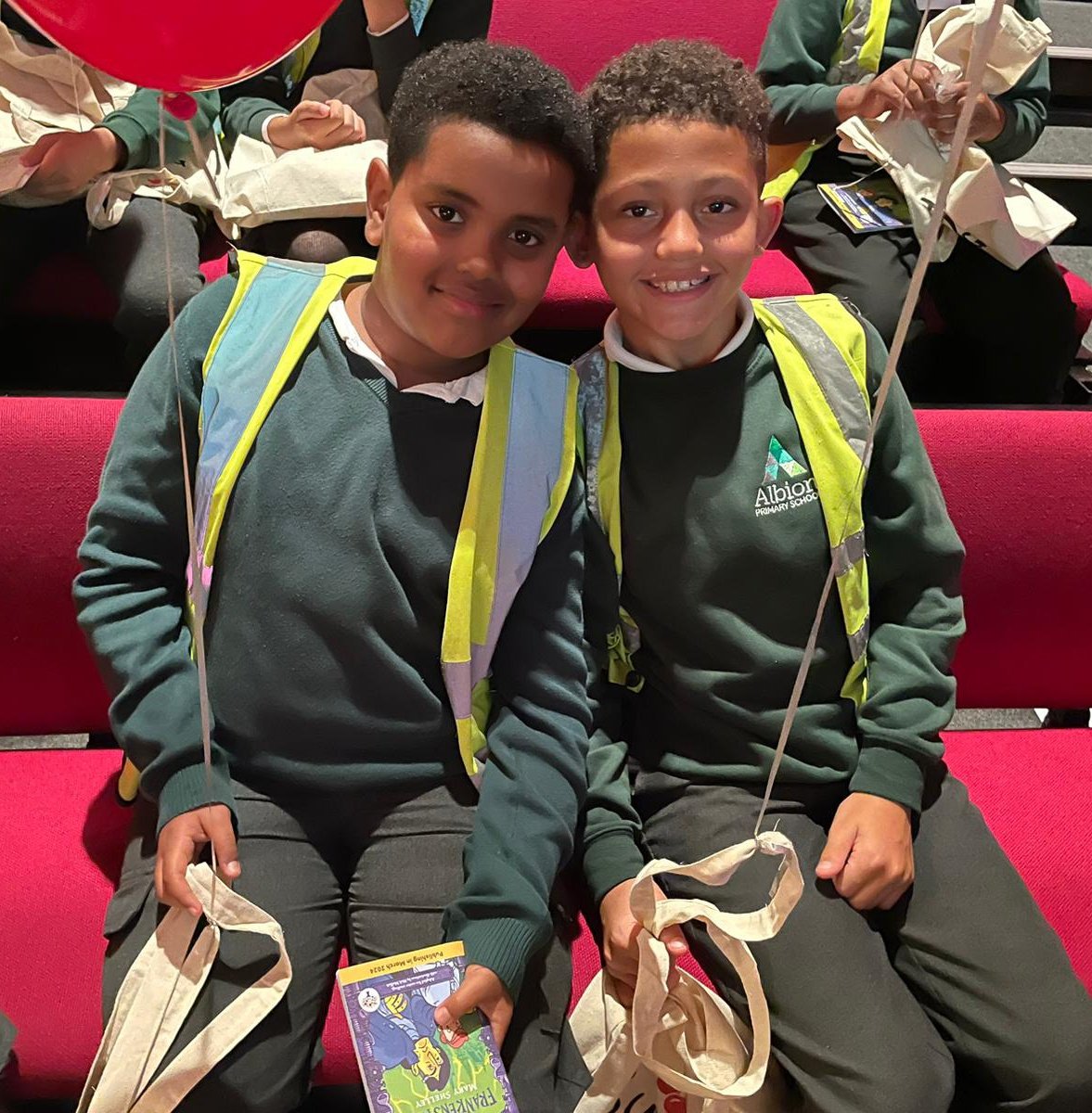 AlbionPrimary's tweet photo. Year 5 had an amazing time at Canada Water Theatre event this afternoon! Listening to different authors share their stories, being gifted their own book copies and even getting the chance to get their books signed by the authors themselves!
#APScommunity
#APSvisits
#APSyear5 https://t.co/BYT03B16ha