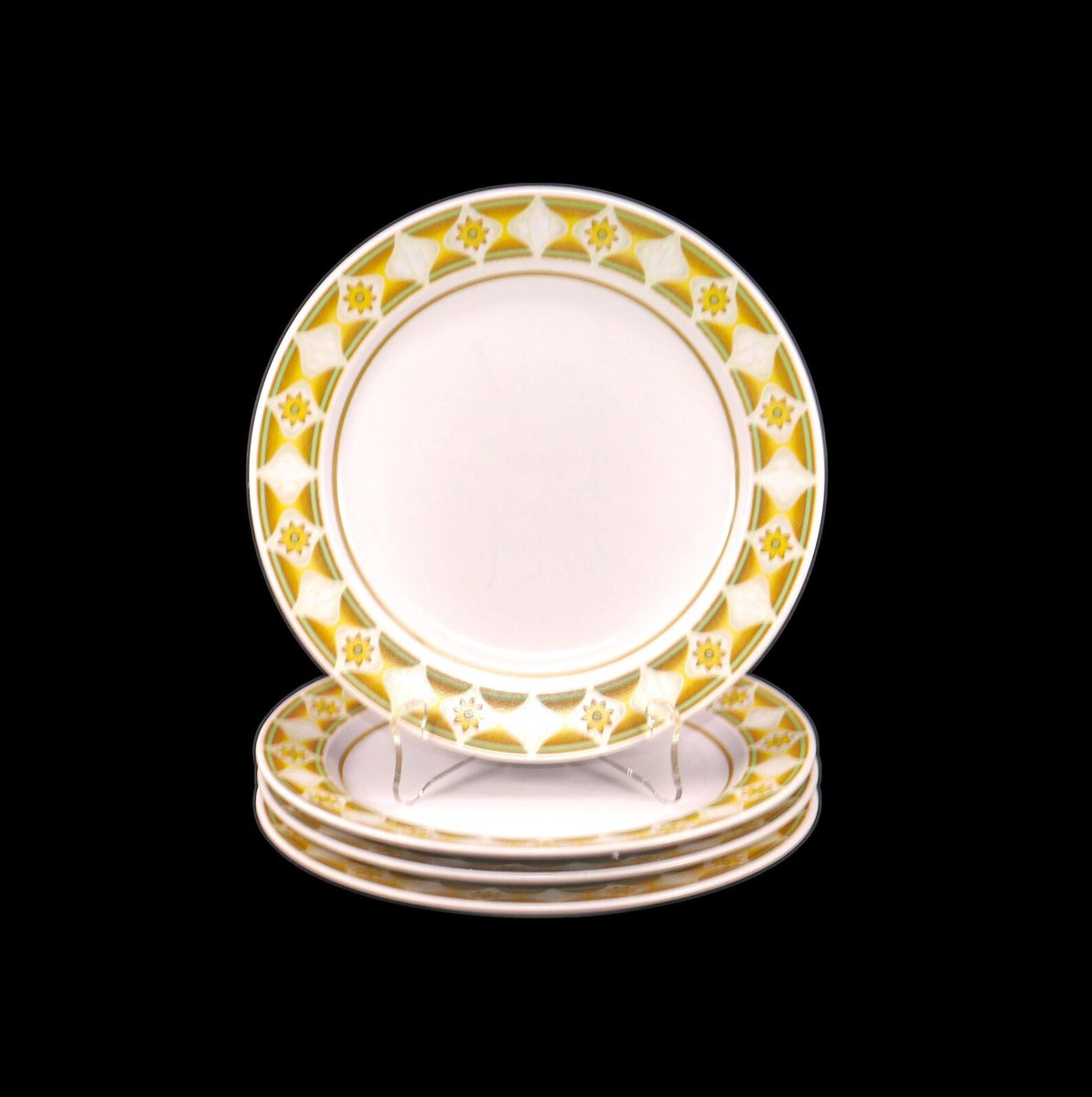 G97816960Girl's tweet photo. Noritake Sunglow 9042 retro stoneware salad plates. Progression stoneware made in Japan. https://t.co/iFu1ZaUVl9 via @Etsy #BuyfromGroovy #tableware #vintagetableware #dinnerware #retrotableware #1970skitchen #JapanStoneware #Noritake #NoritakeSunglow #EtsySellers https://t.co/p3iK92fn6j