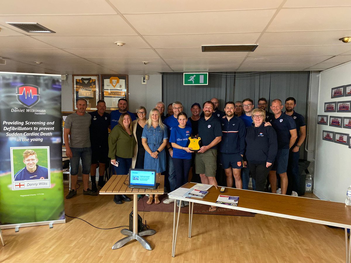 dannywilks5's tweet photo. Fifty! Wow, we have just handed over our fiftieth defibrillator.
Fantastically, this was to @HedonRangersAFC where Dan started playing his football aged 6.
What a great handover; our thanks to the coaches &amp; club members for attending &amp; showing so much support and interest. 💙💙 https://t.co/xSOYNTIFAS