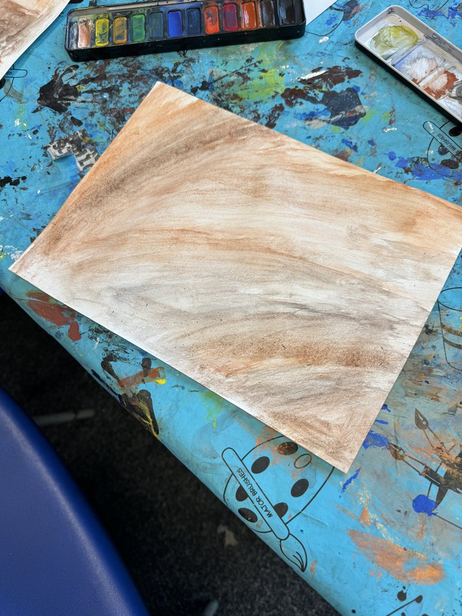 rjsyear5's tweet photo. Wow! Great final pieces being produced in 5G. We started with a marble effect background wash followed by our Ancient Greek inspired art to print. https://t.co/H4wPAL8njD