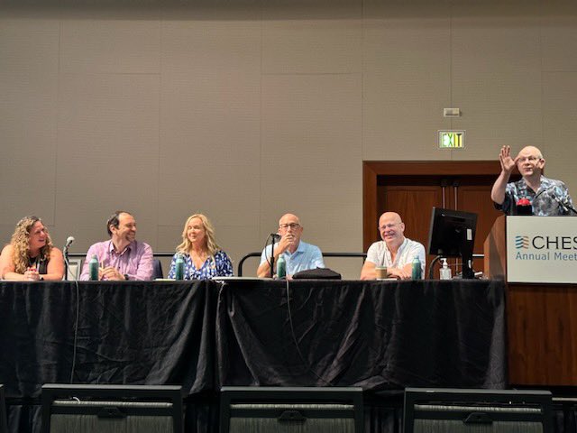 Fantastic IP debate moderated by the fantastic @davidschulman with panelists @ChristineArgen5 @carlalambWiIP @Int_Pulmonology and Gerard Silvestri #CHEST2023 #CHESTPTD pc @AbbieBegnaud What did y’all think? Take home points?