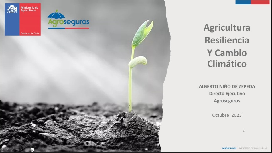 💻 Con la clase magistral "Agricultura, Resiliencia y Cambio Climático" del director ejecutivo, Alberto Niño de Zepeda, se dio inicio al curso de acreditación e-learning de Agroseguros, dirigido a funcionarios de las Seremis del <a href="/MinagriCL/">Ministerio de Agricultura de Chile 🇨🇱</a> e <a href="/INDAP_Chile/">INDAP_Chile</a>.

▶️1/2