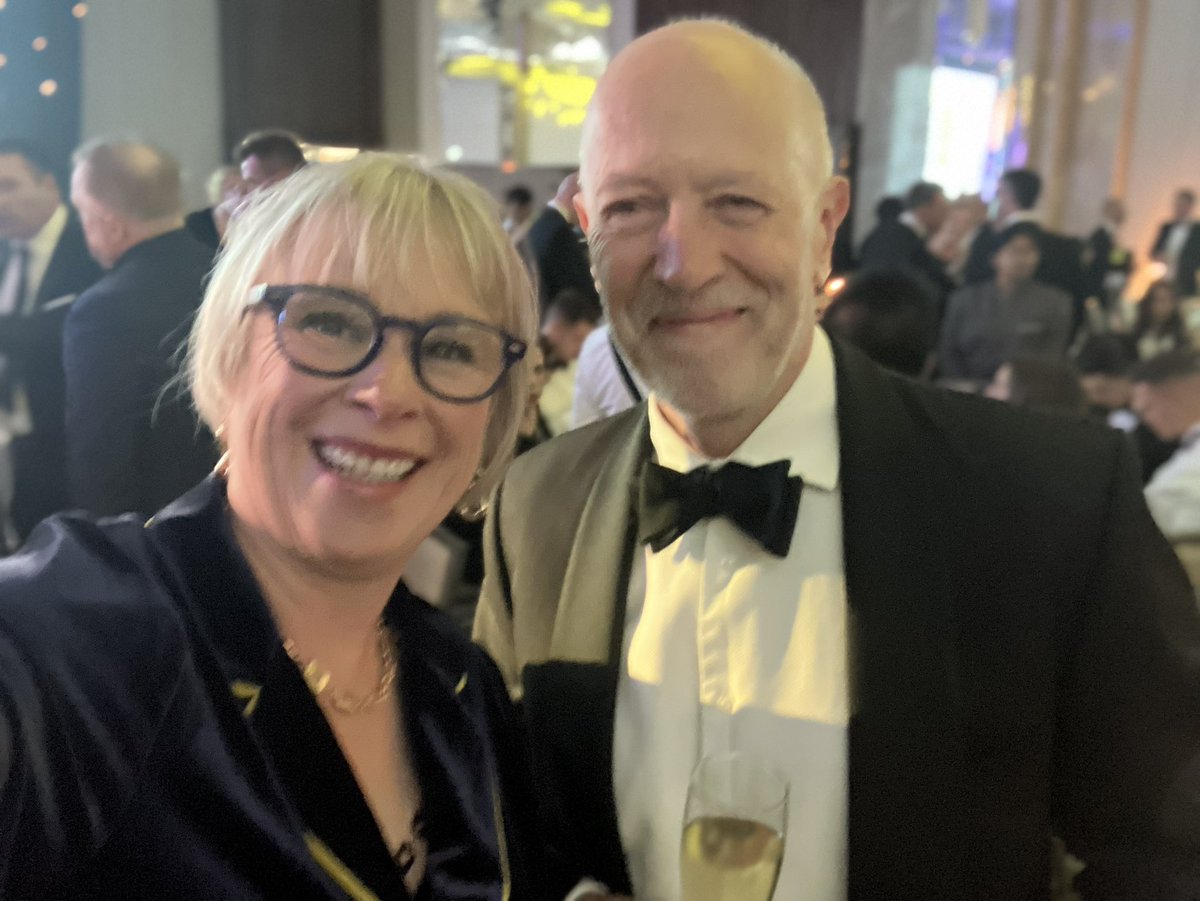 susan_helmont's tweet photo. @HandPnews #HandPawards catching up with old friends @TeladocHealth https://t.co/wK73W6IuWQ