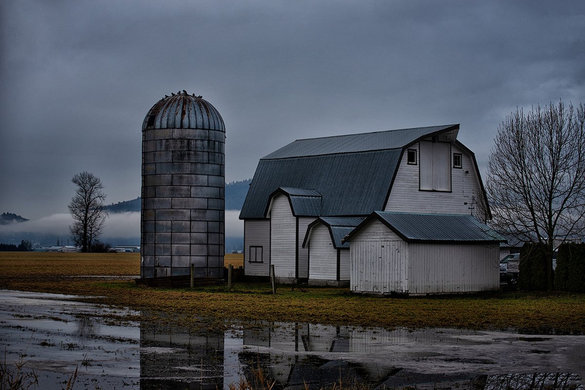 Sam_Alexandra23's tweet image. Hi Gang!  Today is #WaterReflections Wednesday!    Please share one of your best captures of a reflection on the water and I&apos;ll retweet faves and best efforts. #Photography #Reflections #Water