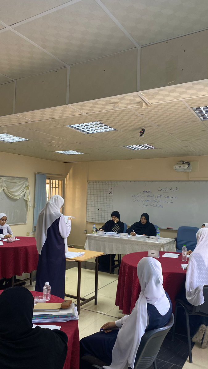 qsm_bt's tweet photo. مدارس شناص وصحم والصديقة بنت الصديق تتأهل للأدوار النهائية من مسابقة المناظرات الطلابية،حيث تأهلت شناص وصحم بعد منافسات مثيرة بين١٢مدرسة،لتلحق بهما مدرسة الصديقة بنت الصديق كأفضل ثالث بناء على أعلى الدرجات،ألف مبارك للجميع،ومزيد من التوفيق لمن لم يتأهل.
#تعلم_مستدام https://t.co/JqZXYOeBLe