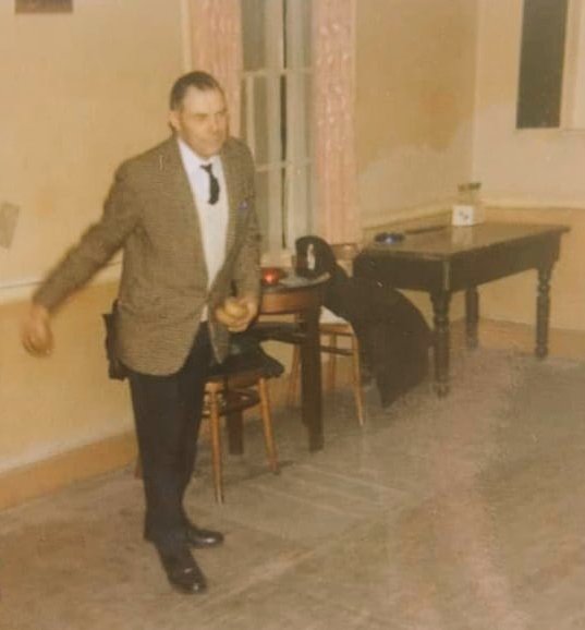 phaffandpotter's tweet photo. Skittles round up pt1. First home match. A mixed rabble including Skinny Sid, crouching Doug (hidden dragon) a short guy with a low low stance. The hapless farmhand Jack managed to call the Guinness a very un PC name, quite oblivious. 
Lost https://t.co/wHQJeERTIb