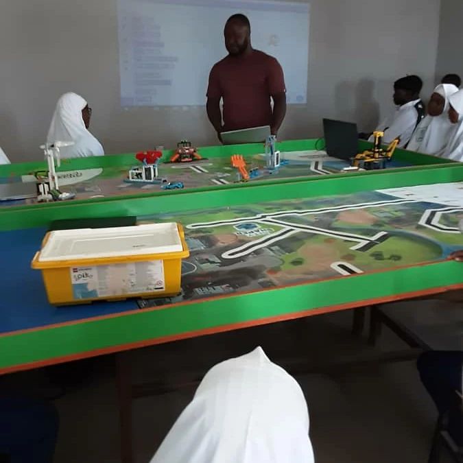 coderina's tweet image. Skill up your child, they'll thank you later
We hosted Al-Iman secondary school at Bauchi National Library, today as part of #AfriCANCodeWeek session
#coderinaib
@sap4good @dowNewsroom @NigEducation @FIRSTLEGOLeague @Ford @firstweets @LEGOFoundation
#steameducation
