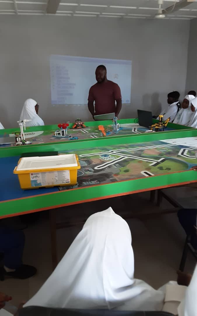 coderina's tweet image. Skill up your child, they'll thank you later
We hosted Al-Iman secondary school at Bauchi National Library, today as part of #AfriCANCodeWeek session
#coderinaib
@sap4good @dowNewsroom @NigEducation @FIRSTLEGOLeague @Ford @firstweets @LEGOFoundation
#steameducation