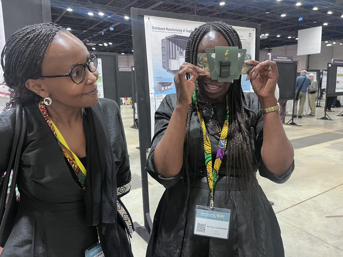 PrakashLab's tweet image. It’s been almost 10 years we released the first #Foldscope - and still I am filled with joy when someone sees through the tool for the first time! Thank you @gatesfoundation #GCAM2023 for being a community of curious people tackling hard problems in the world.