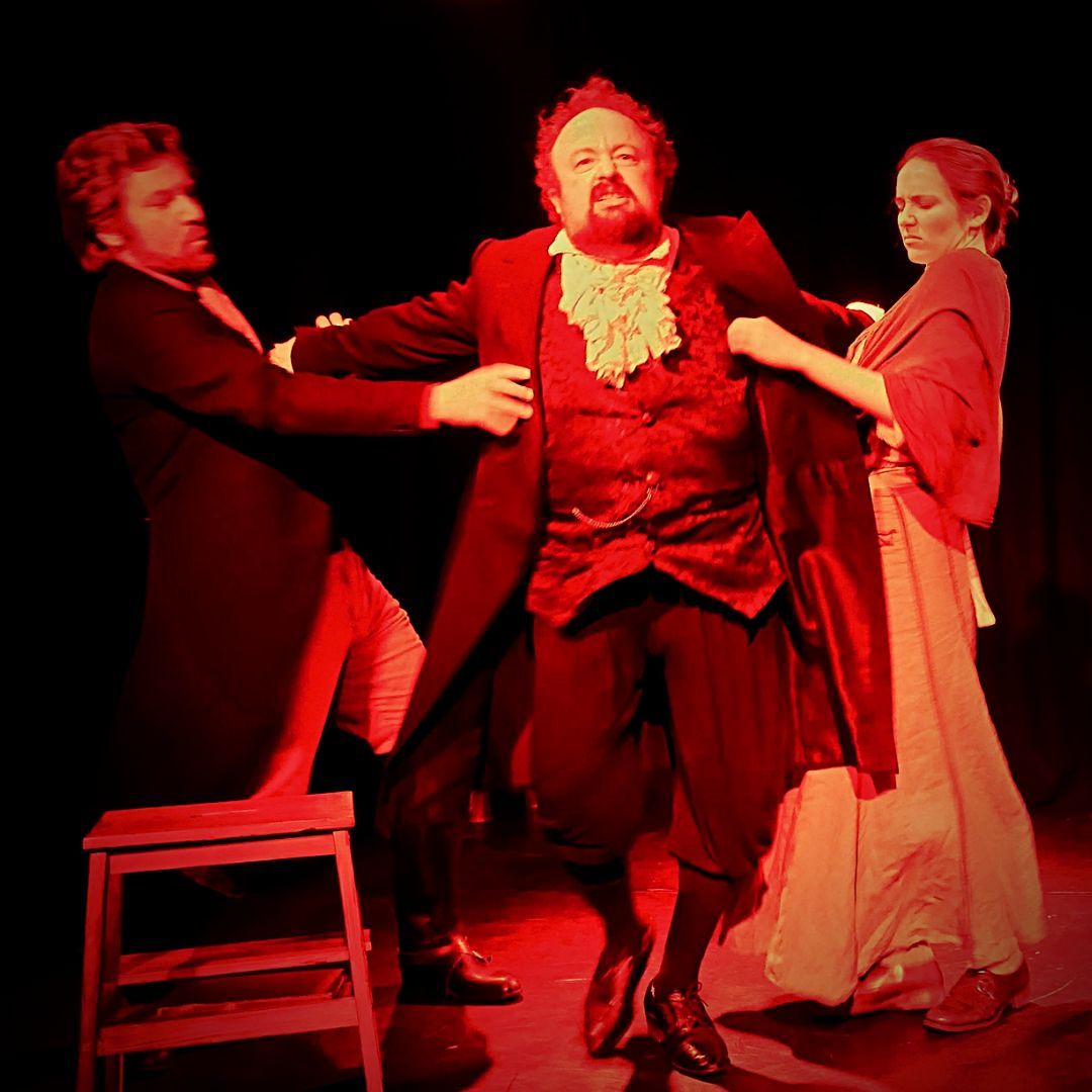 SKOTheatre's tweet photo. "The Devil gave Peter Stumpp a belt that transformed him into the likeness of a greedy, devouring wolf..."

Roll up, roll up! We've got werewolf trials, women's history &amp; wicked fairy tales to share with you in #TheGrandmothersGrimm this Oct 31st &amp; Nov 1st @TraverseTheatre. 📚 https://t.co/OFRKXTuRaD