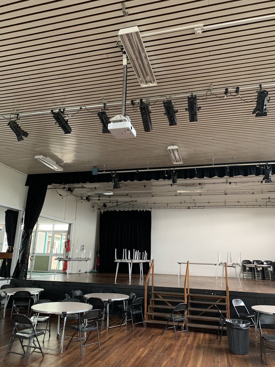RiverAudioGlos's tweet photo. New 4500 lumen laser projector and 3.5m wide motorised screen c/w optical HDMI cable link installed into the main hall at St Peter’s School in Gloucester. Huge improvement on what was in there and everyone is really enjoying using it. #schoolavequipment #avinstallation https://t.co/hhVDwzxe0y