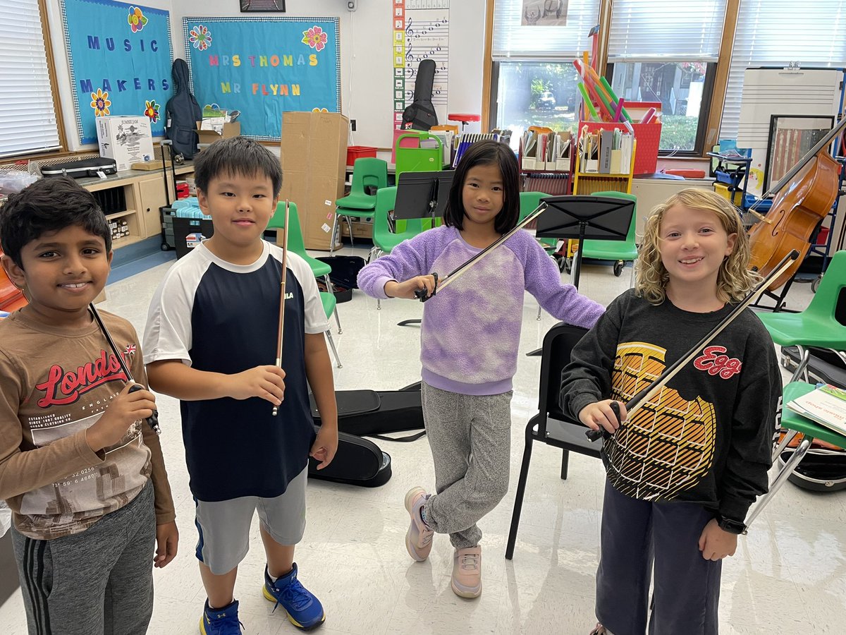 ces_music's tweet image. More @BowHoldBuddies helping us shape our hand @MHS_Orchestras @EMS_Guitar @ajayeart @PrideOfMetuchen @MSD_Caputo @drcostanza_CES @DrJohnsonMarcus @CES_AP_Kirsch @NatalieFranzi