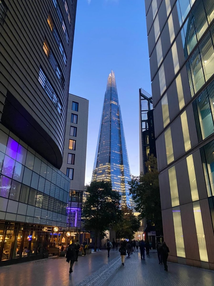 Filomena082's tweet photo. If you are tired of London, you are tired of life 😜 https://t.co/5LAFRrphf8