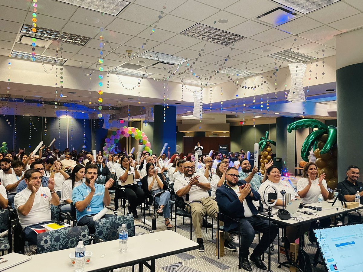 TheIvanLacayo's tweet photo. And we are Live! Miami Townhall is on fire 🔥 Thank U to our partners @MotorolaUS @Asurion  &amp; Marketing Team.  Thank You to our people for making this team the very best of the best across the board ❤️ @banks_dvb @TheGoodLifeKev @TonySmith4Sales @DannyL_MiamiMSS @mrsherd2015 https://t.co/iJBRJrHWRH
