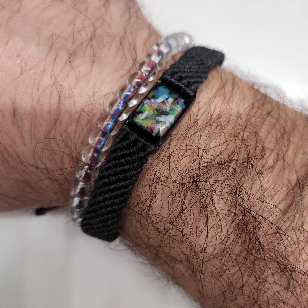 EternalFir3fly's tweet photo. @4ocean Is there a way to add NFC tags to the #LastStraw bracelets in the future? I just got mine in and I love it but it would be really convenient to be able to have someone tap the straws to pull up your info! It's looks great sitting next to the Seahorse bracelet as well 😁 https://t.co/QQWpVrl3VW