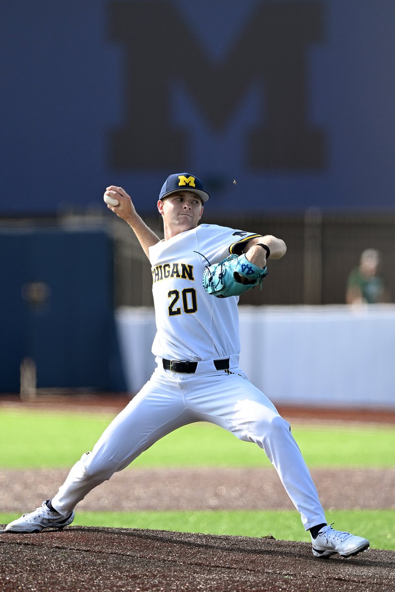 umichbaseball tweet picture