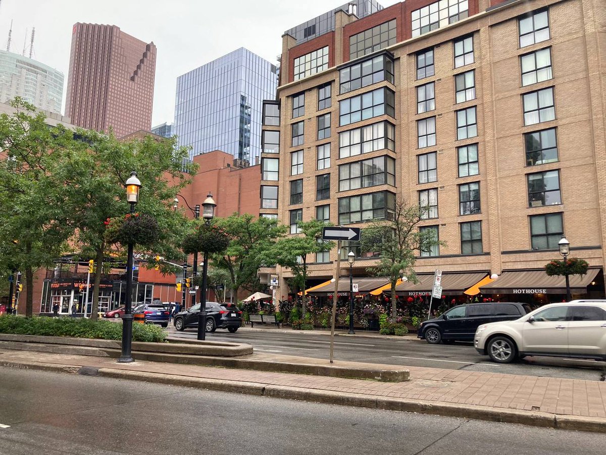 The sky has been gloomy these days. When will I see a sunny day?😮‍💨