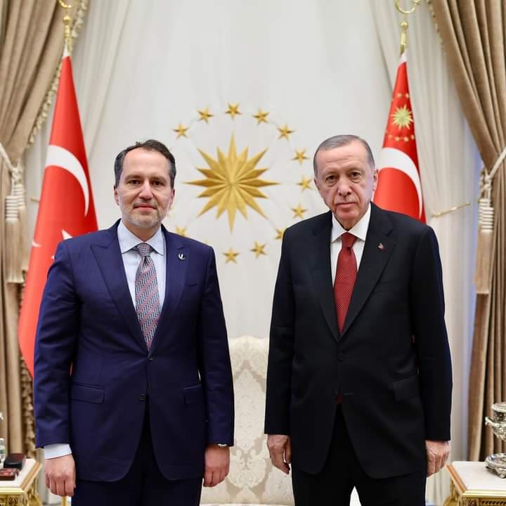 Dr. Fatih Erbakan, Cumhurbaşkanı Recep Tayyip Erdoğan’ı Cumhurbaşkanlığı Külliyesi’nde ziyaret etti.