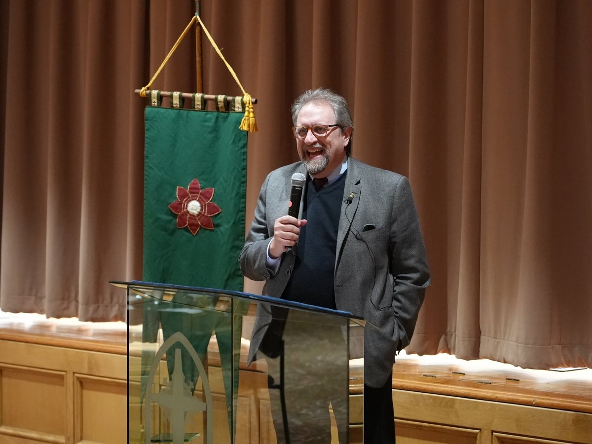 RichardSMeloche's tweet photo. @chestertonsoc Dale Ahlquist receiving the Our Lady of Victory Award from @AlcuinInstitute https://t.co/kt0etQRFhY