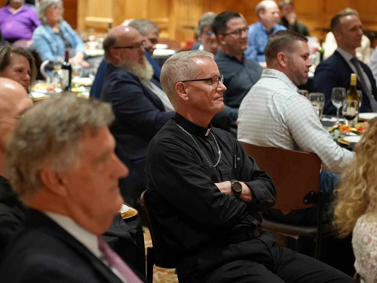 RichardSMeloche's tweet photo. @chestertonsoc Dale Ahlquist receiving the Our Lady of Victory Award from @AlcuinInstitute https://t.co/kt0etQRFhY