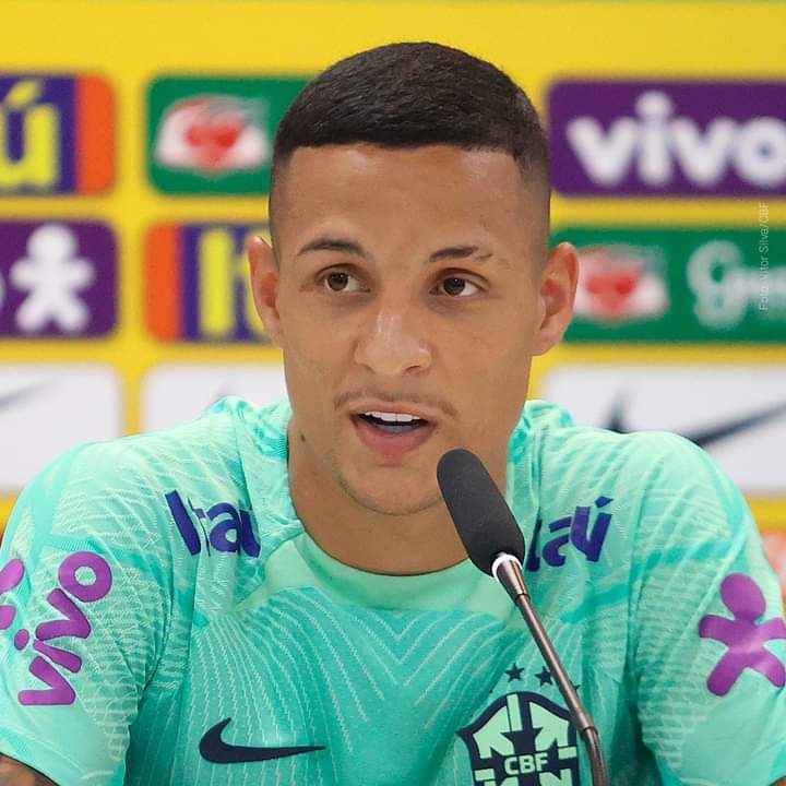 atletico_Gil's tweet photo. RETORNO MERECIDO! O nosso lateral Guilherme Arana tem grandes chances de ser titular na partida da Seleção contra a Venezuela, amanhã, às 21h30. https://t.co/g5nSIPGMUW