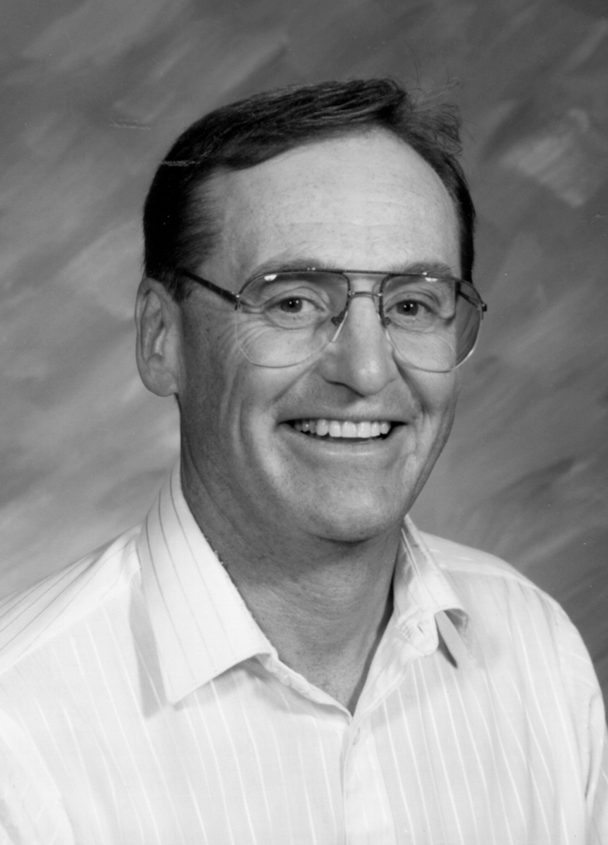 CURLSASK's tweet photo. It is with sadness that we share the passing of Gene Friesen 💚

Gene was a dear friend to the curling community and was recognized in the curling world for his extensive involvement in coaching and instruction. 🥌

Full Story 👉 https://t.co/ME0OfT0jlA https://t.co/AGeRreUNW3