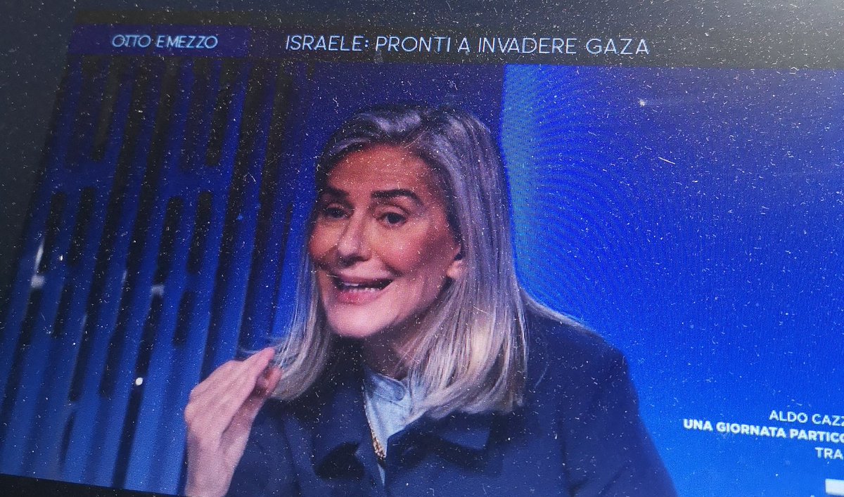 nicdemuro's tweet image. Evento al talk più #perbene d'Italia

Una signora super perbene rompe il perbenismo gruberiano,dice cose mai dette in quel salotto -sulla guerra in Israele e su chi comanda negli Usa- e osa attaccare frontalmente i #mostrisacri @paolomieli e @a_cazzullo

#Basile
#ottoemezzo #Gaza
