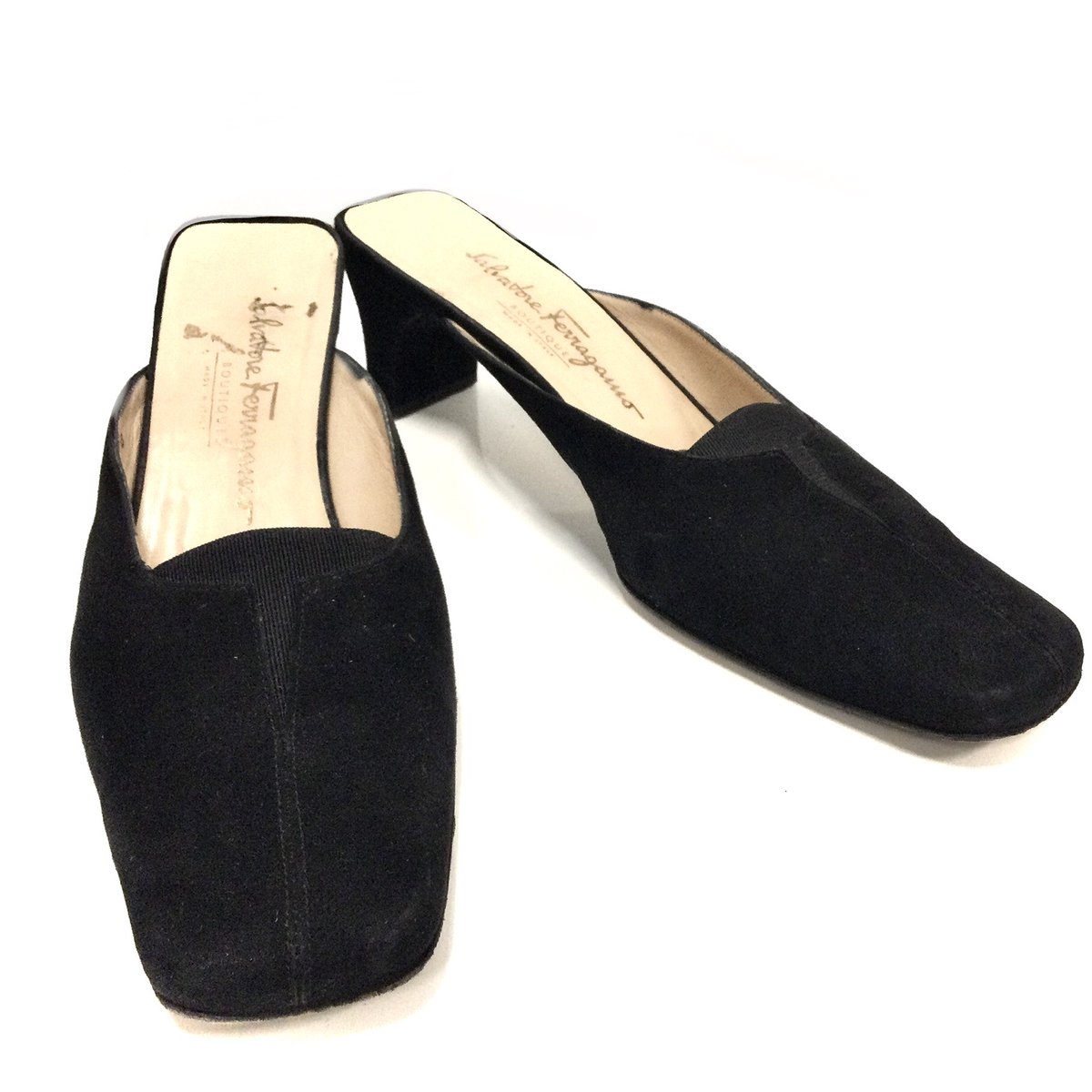 leaps_dragonfly's tweet image. 👗𝑵𝒆𝒘 𝑫𝒆𝒔𝒊𝒈𝒏𝒆𝒓 𝑷𝒊𝒆𝒄𝒆𝒔 𝑱𝒖𝒔𝒕 𝑫𝒓𝒐𝒑𝒑𝒆𝒅!!👜
✅𝗞𝗔𝗬 𝗨𝗡𝗚𝗘𝗥
✅𝗖𝗢𝗔𝗖𝗛
✅𝗦𝗔𝗟𝗩𝗔𝗧𝗢𝗥𝗘 𝗙𝗘𝗥𝗥𝗔𝗚𝗔𝗠𝗢
✅𝗘𝗟𝗦𝗔 𝗘𝗦𝗧𝗨𝗥𝗚𝗜𝗘
𝑺𝒉𝒐𝒑 𝒕𝒉𝒆 𝒄𝒐𝒍𝒍𝒆𝒄𝒕𝒊𝒐𝒏
dragonflythrift.org/collections/lu… #dragonflythrift #shopforchange #designercollection