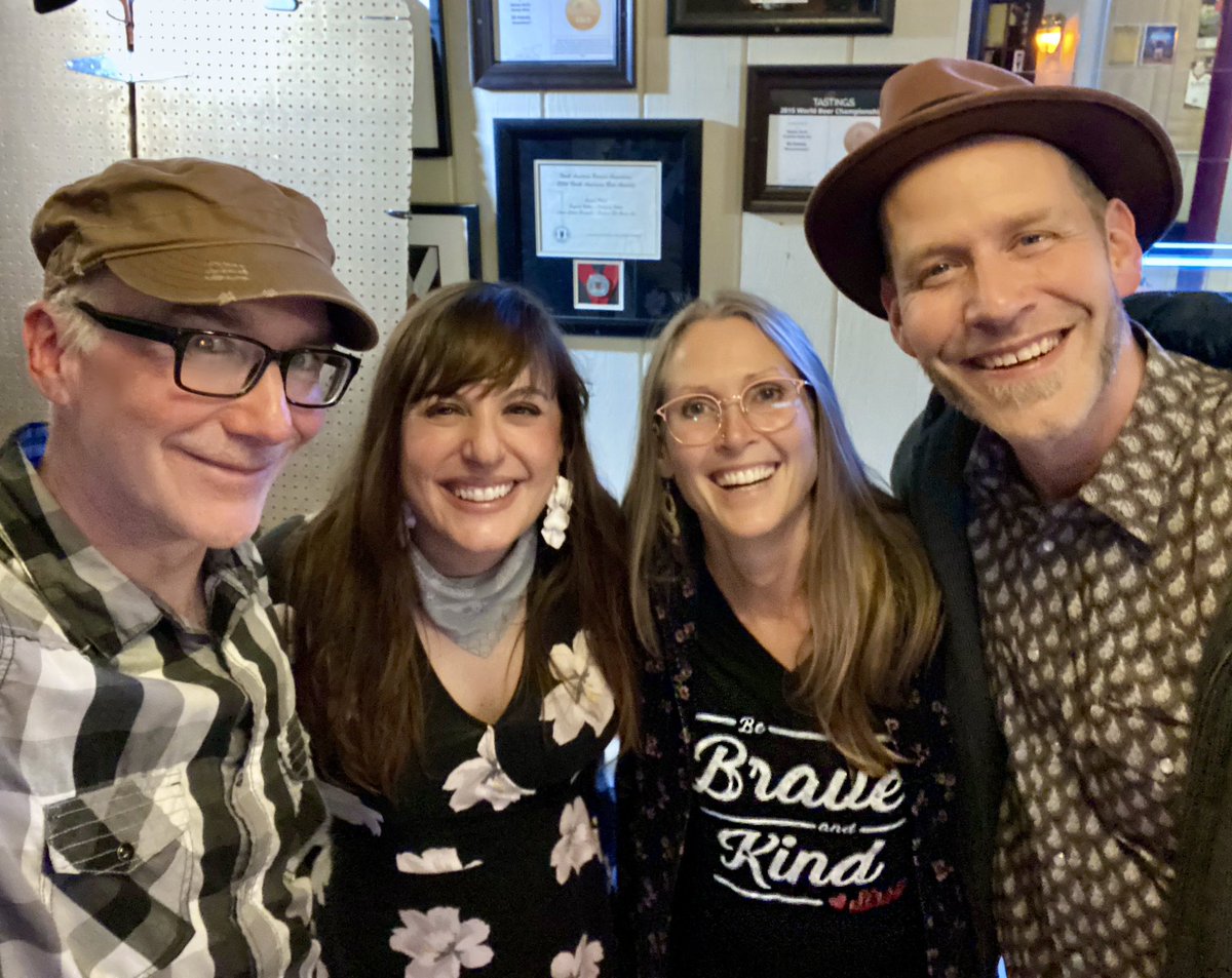 SIRSY's tweet photo. Appleton!! You are wonderful. Thanks for coming out on a Tuesday to make music with us at @StoneArchBrews Lovely sharing the stage w/ Pam & @scottcooksongs ♥️ All the hugs!
#sirsy #sirsyband #appletonwisconsin #stonearchsessions @FoxCitiesWi @MileOfMusicFest @FoxCitiesPAC https://t.co/RtaONXI93Y