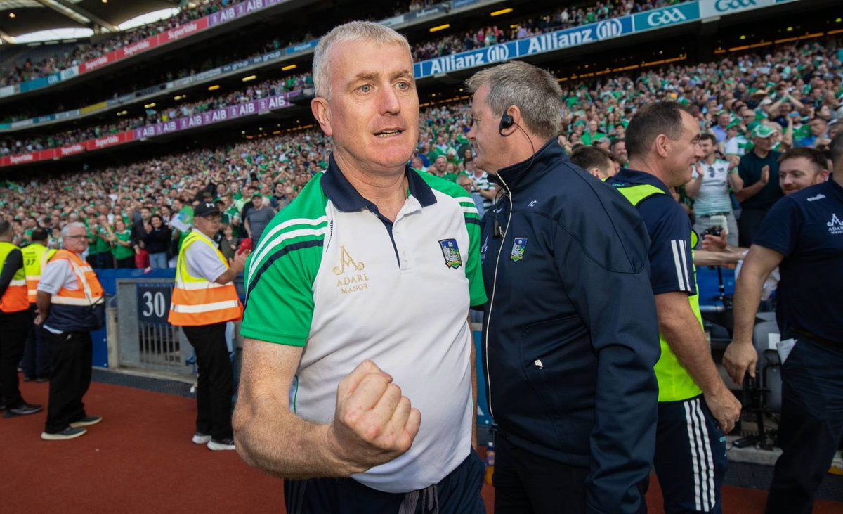 🏑SPORT🏑 It has been confirmed that Limerick senior hurling manager John Kiely will continue at the helm for another year following a board meeting on Tuesday evening. Read more here: limerickvoice.com/sport/john-kie… @oisin_nolan7 #LimerickVoice #Limerick #LimerickCity #sport