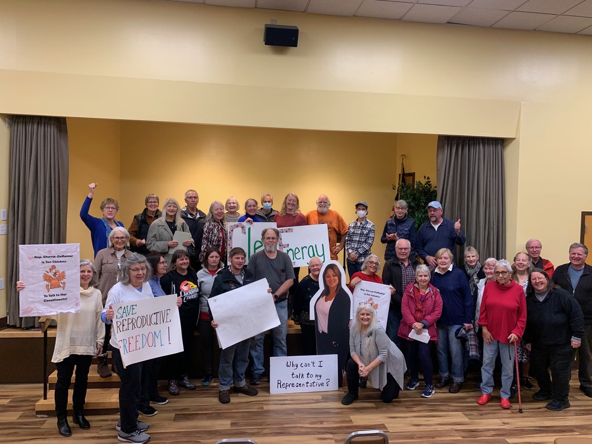 CoinOregon's tweet photo. Is Lori Chavez-Deremer, soon to be a one-term Oregon House member, hiding from her constituents? Lori has refused to hold a single town hall. Constituents are holding their own Empty Chair Town Halls where they can discuss issues!  Visit  https://t.co/ktzqgndrLj https://t.co/z7UmzRcPNi