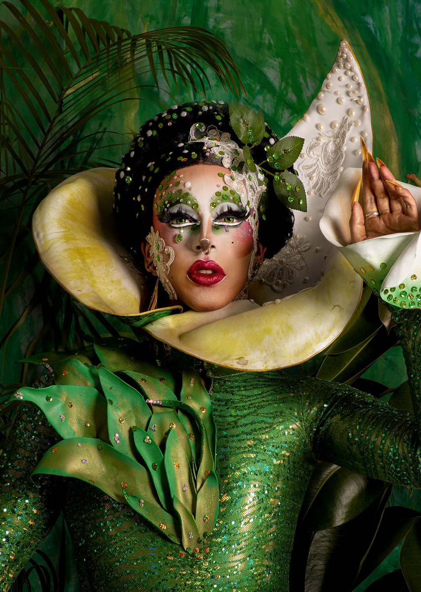 drag_aries's tweet photo. LA MÁS FLORAL @Lamasdraga @valencia_gonzag https://t.co/2qxoaN7uH2