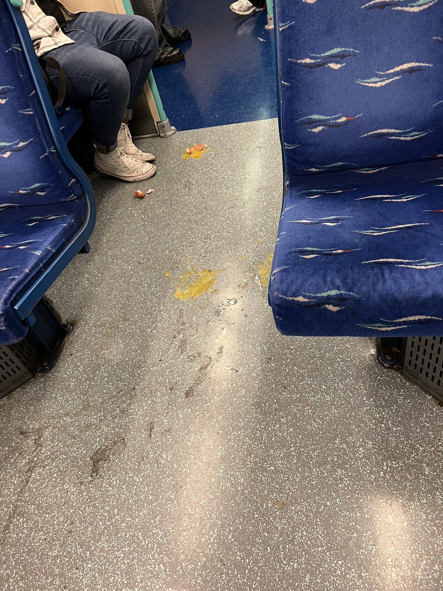 Simon Goldring tweet media