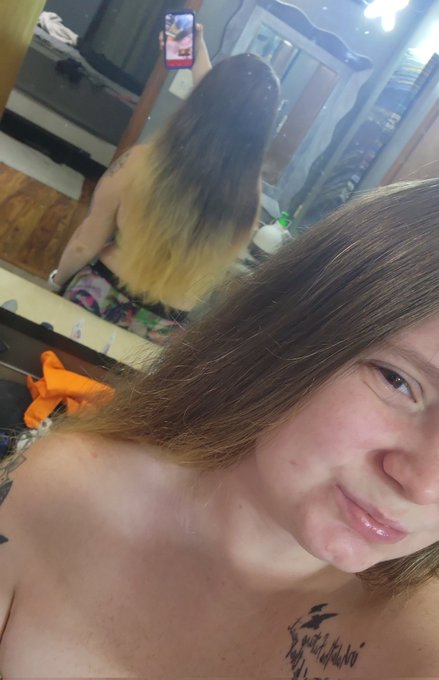 Come finish undressing me while I tie my hair up. Then we lay in bed and you fuck me until I cum all<a href="/tag/redhead"class="tags"><span>#redhead</span></a><a href="/tag/cherryred"class="tags"><span>#cherryred</span></a><a href="/tag/donttellmyhairstylist"class="tags"><span>#donttellmyhairstylist</span></a>