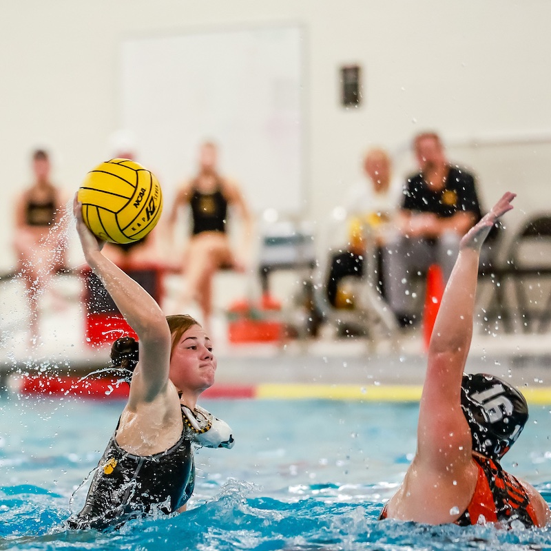 Water Polo Recap: <a href="/WaterPoloTiger/">Tiger Water Polo</a> nets doubleheader sweep at Cathedral Prep.

🔗- athletics.northallegheny.org/news/tigers-ro…