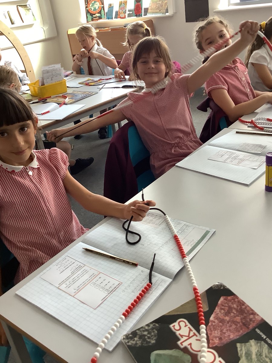 nerrolsmaple's tweet photo. In Maths we have also been learning how to use bead strings to help us with our place value! https://t.co/447MpRiKj1