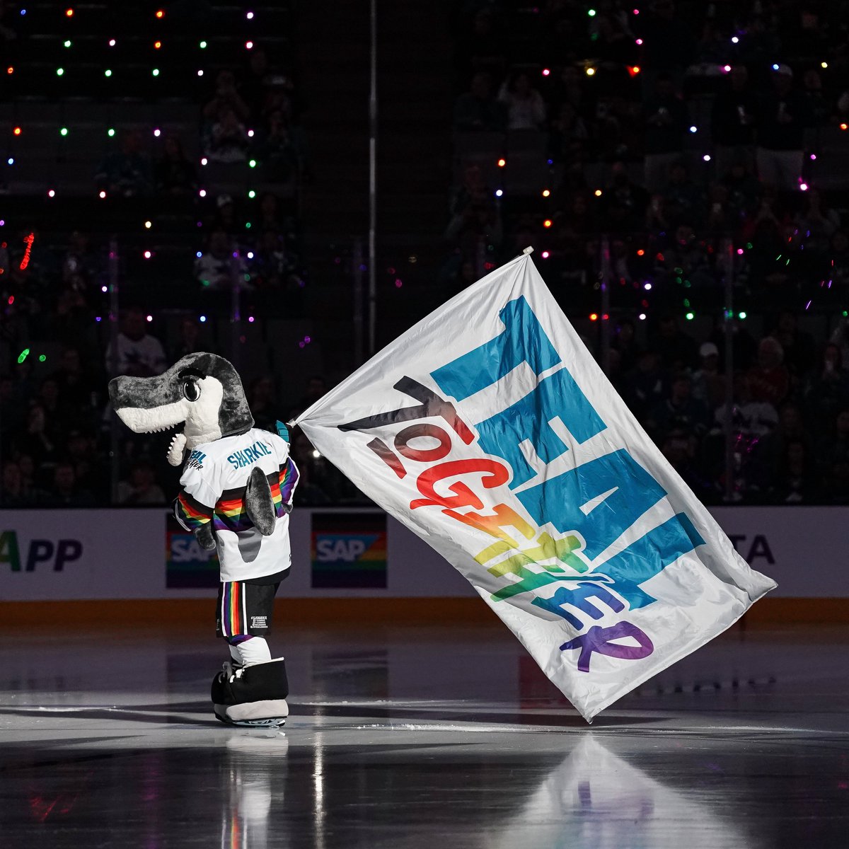 SanJoseSharks's tweet image. Happy National Coming Out Day! 🌈

Today, and every day, we’re celebrating and standing with our LGBTQ+ hockey family wherever they are in their coming out journey.