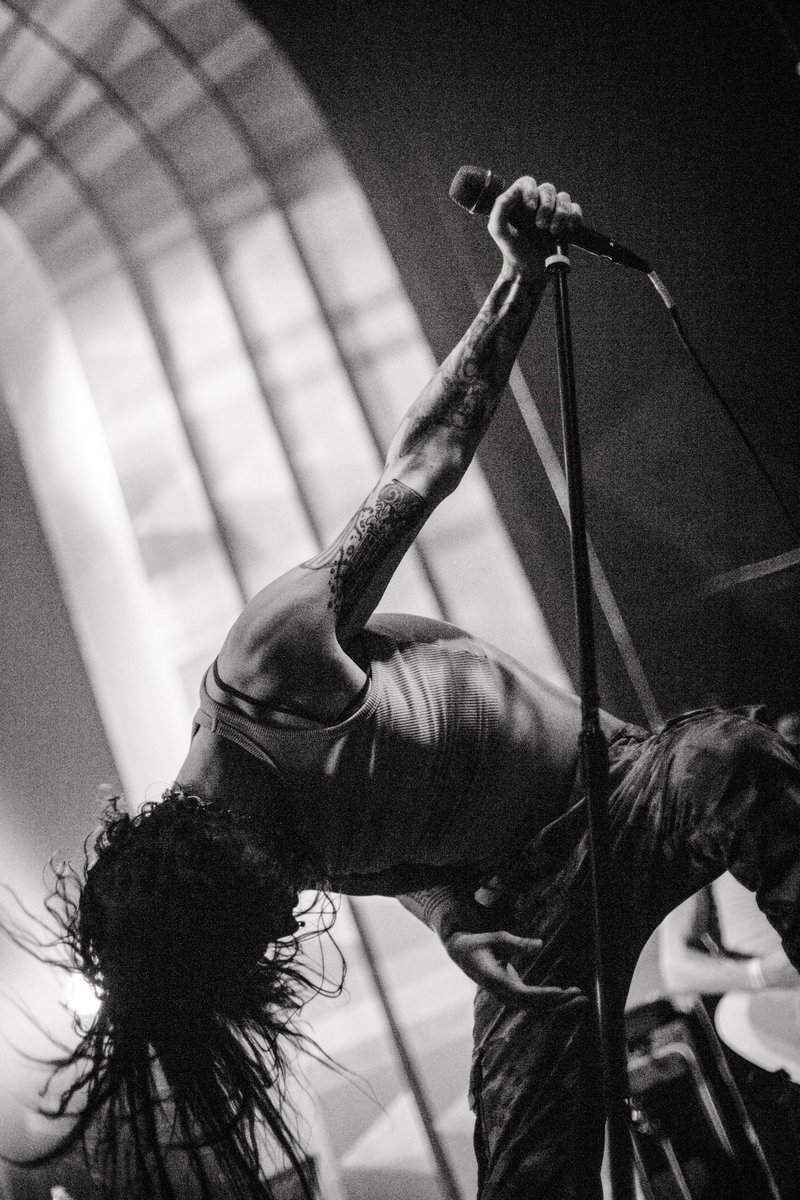 syscband's tweet photo. 2 MORE SHOWS!!! San Diego tonight at House of Blues and Santa Ana tomorrow at the Observatory. The last 2 California shows were nuts.. lets keep that up! 📸: @iamjoecalixto https://t.co/x9xXtxdvgR