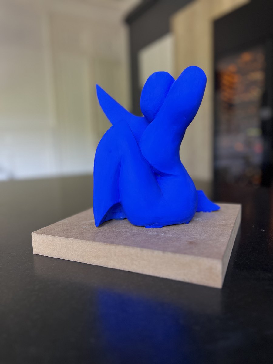 artvadran's tweet photo. Vadran's Création 1999 : blue modern sculpture - https://t.co/BdDxOT4jZB #scultpure #vadran #carve #art #modernart #artgallery #artist #carver #blue #carving #blueklein #bleuklein #bleu https://t.co/SOrrTMn7Dp